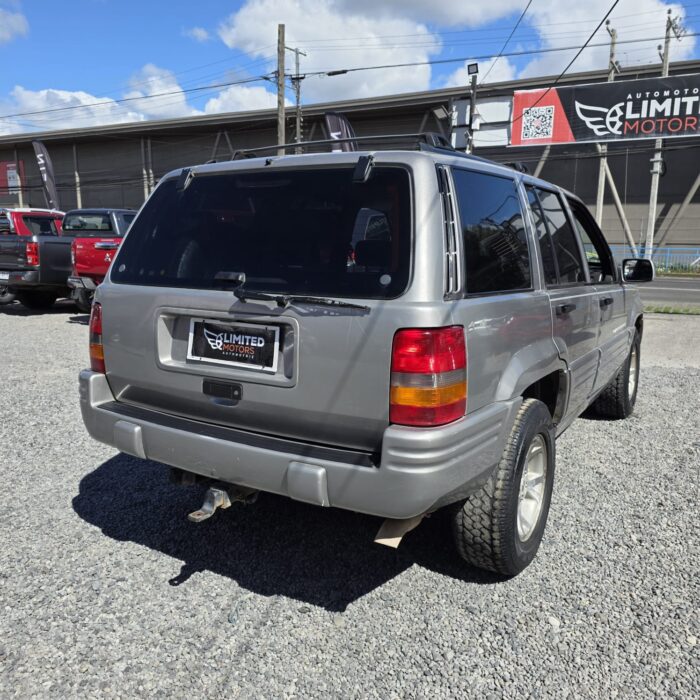 Jeep Grand Cherokee Limited 5.2 4X4 Aut — foto 17 de 39