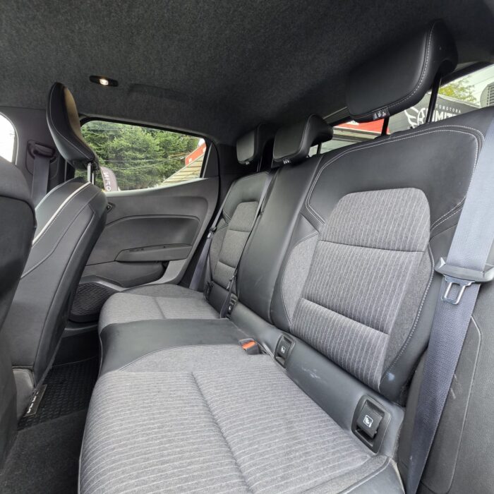 Renault Clio — foto 26 de 40