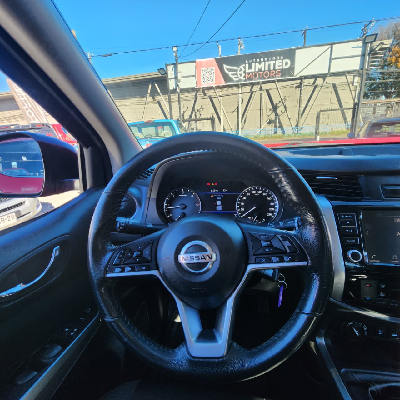 Nissan Navara — foto 31 de 40