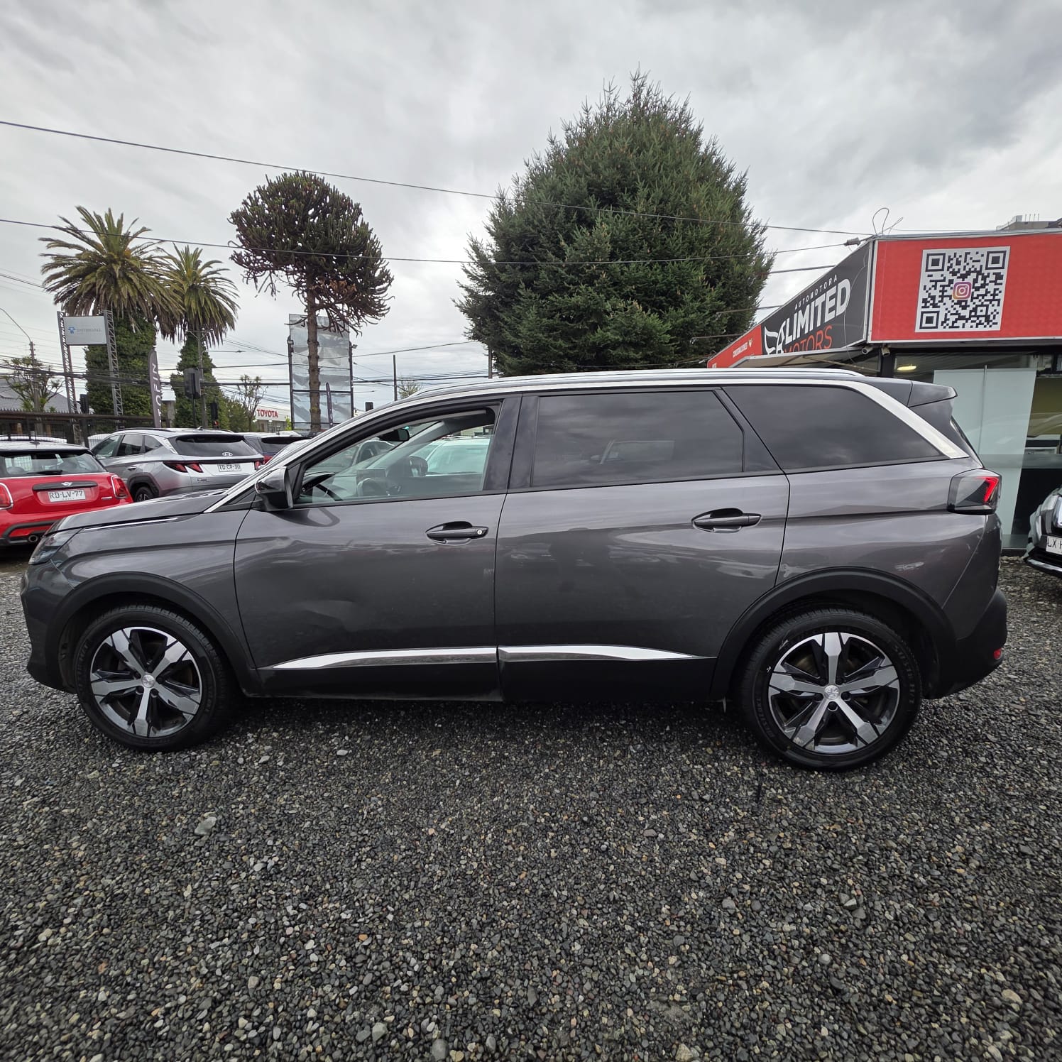 Peugeot 5008 Allure 1.5 Aut — foto 15 de 40