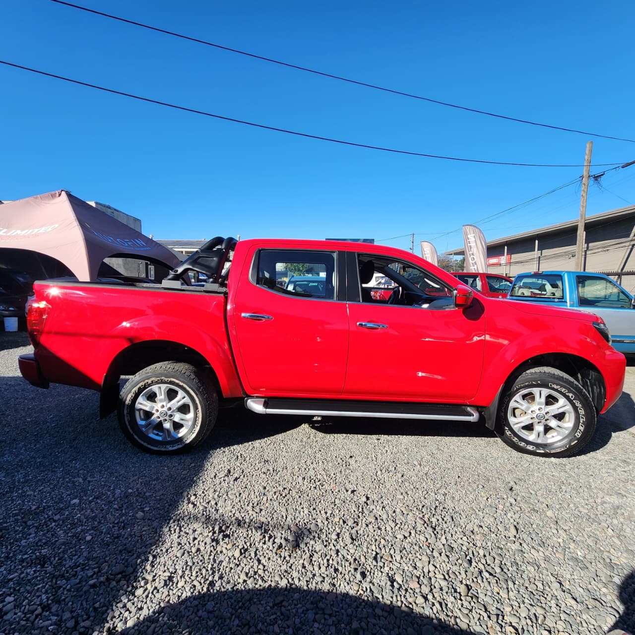 Nissan Navara — foto 17 de 40