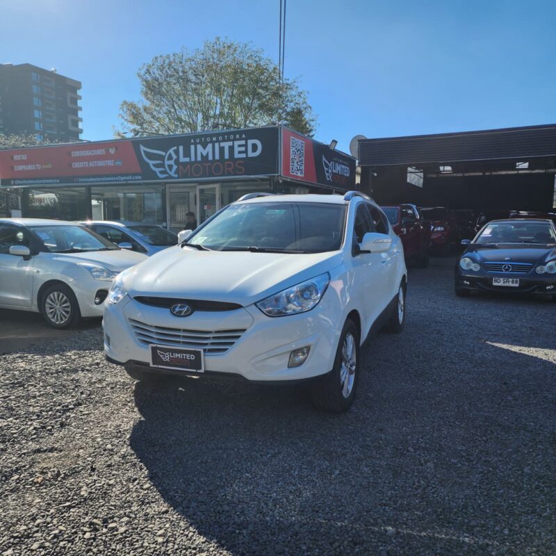 HYUNDAI NEW TUCSON GL CRDI 4X4 2.0 • 2012 - vehículo usado Limited Motors