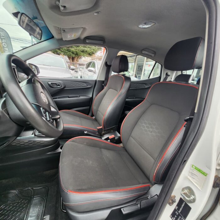 Hyundai Grand I10 Hb — foto 23 de 40