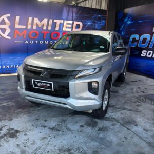 MITSUBISHI L200 WORK CR 2.4 • 2021