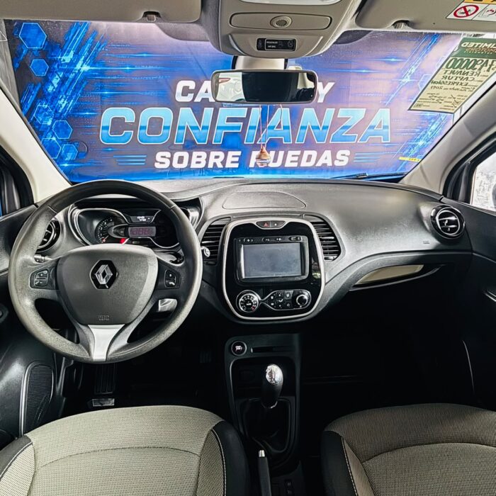 Renault Captur Expression — foto 28 de 40