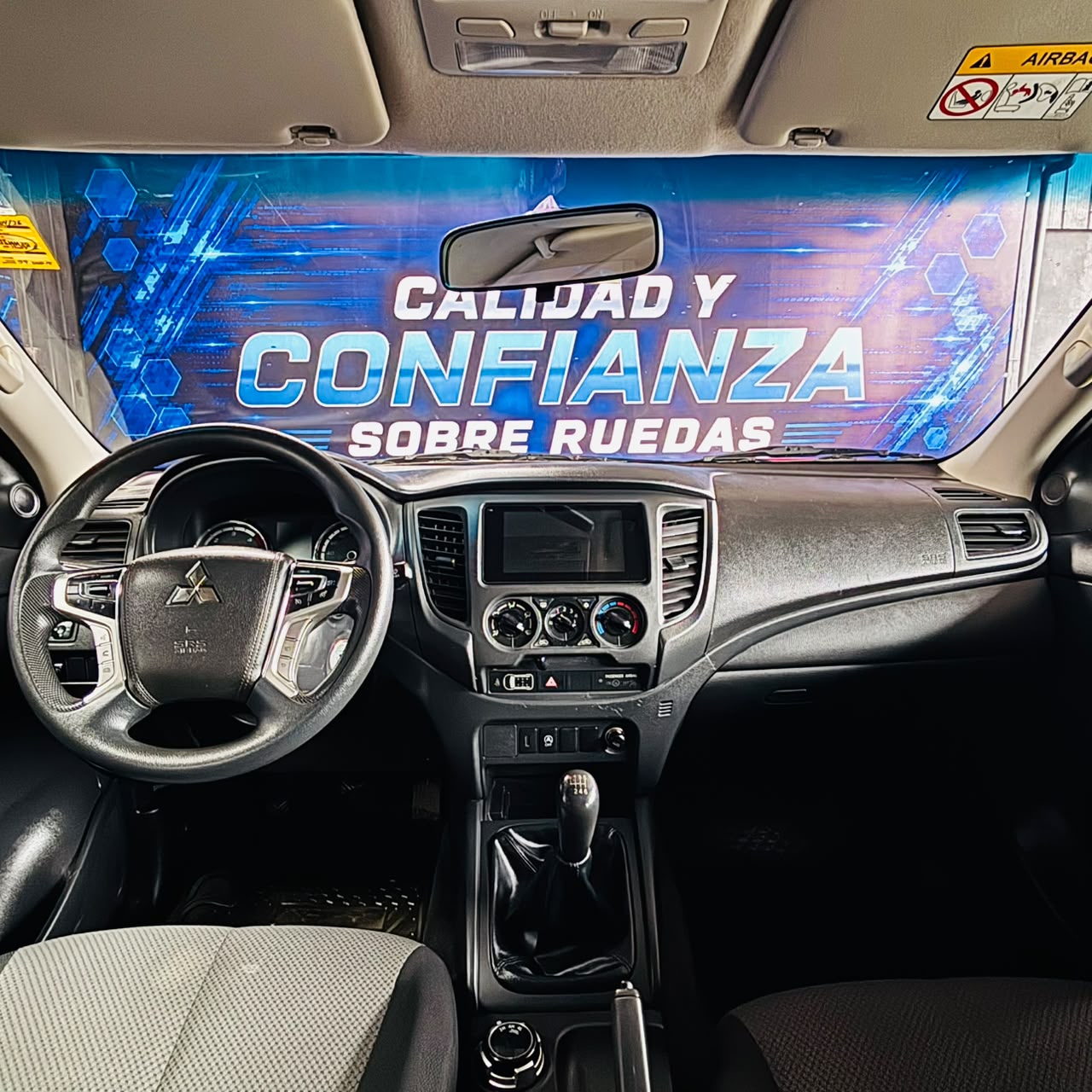 Mitsubishi L200 Crt2.2 Mt 4X4 Dsl — foto 29 de 40
