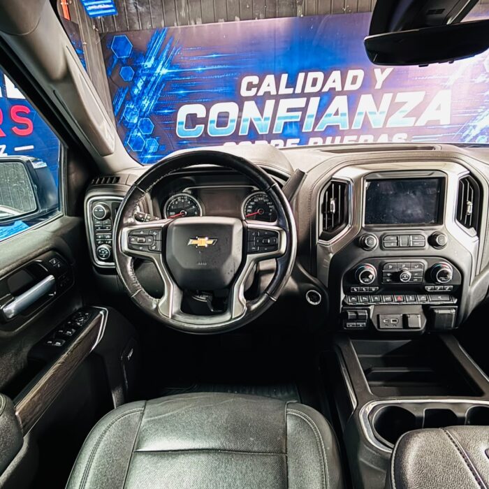 Chevrolet Silverado Cc Dcab 4X4 5.3 Aut — foto 30 de 40