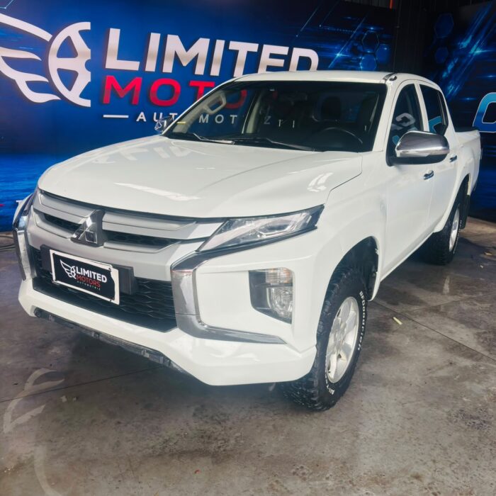 Mitsubishi L200 Katana Crt — foto 9 de 39