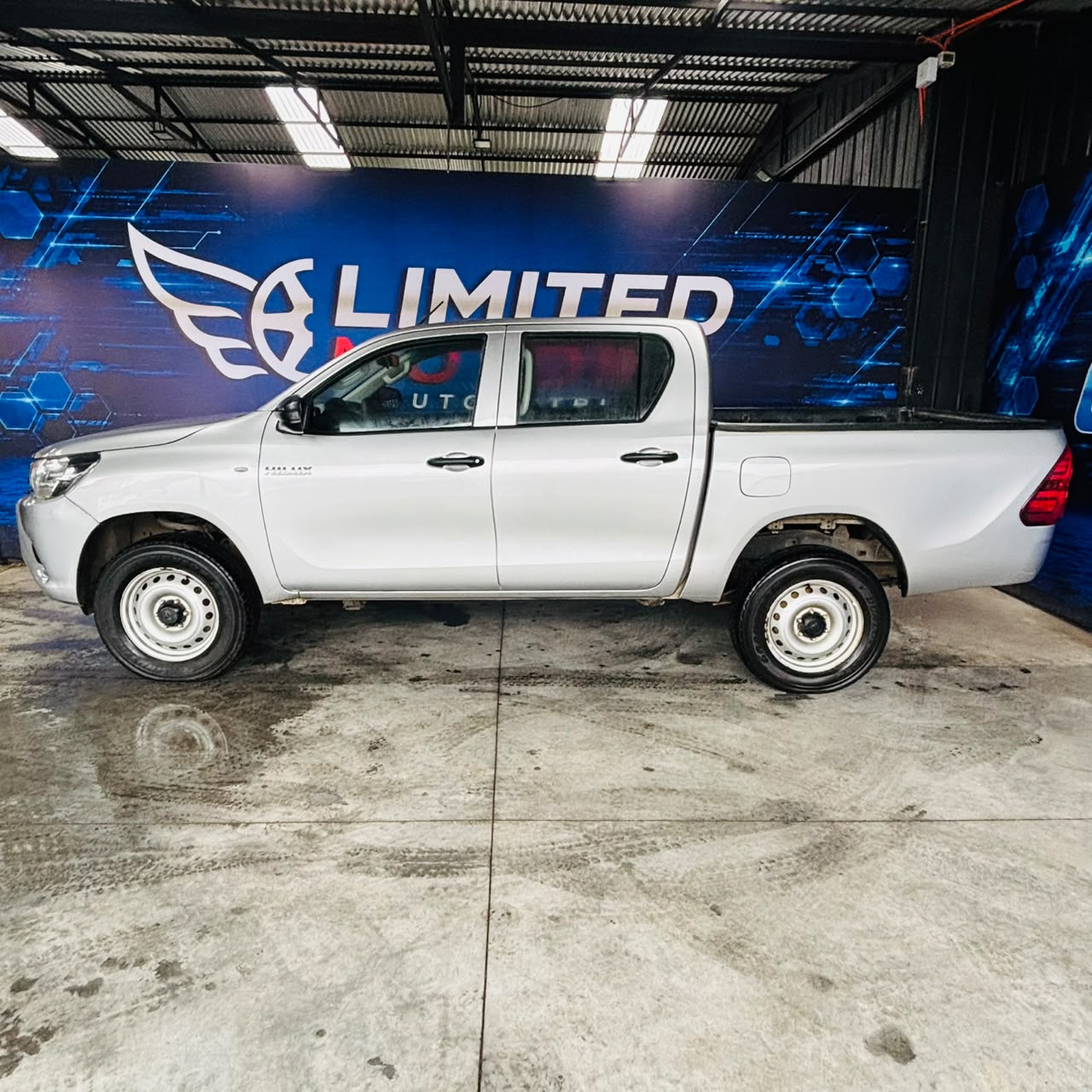 Toyota Hilux Dcab 4X4 4P — foto 15 de 40