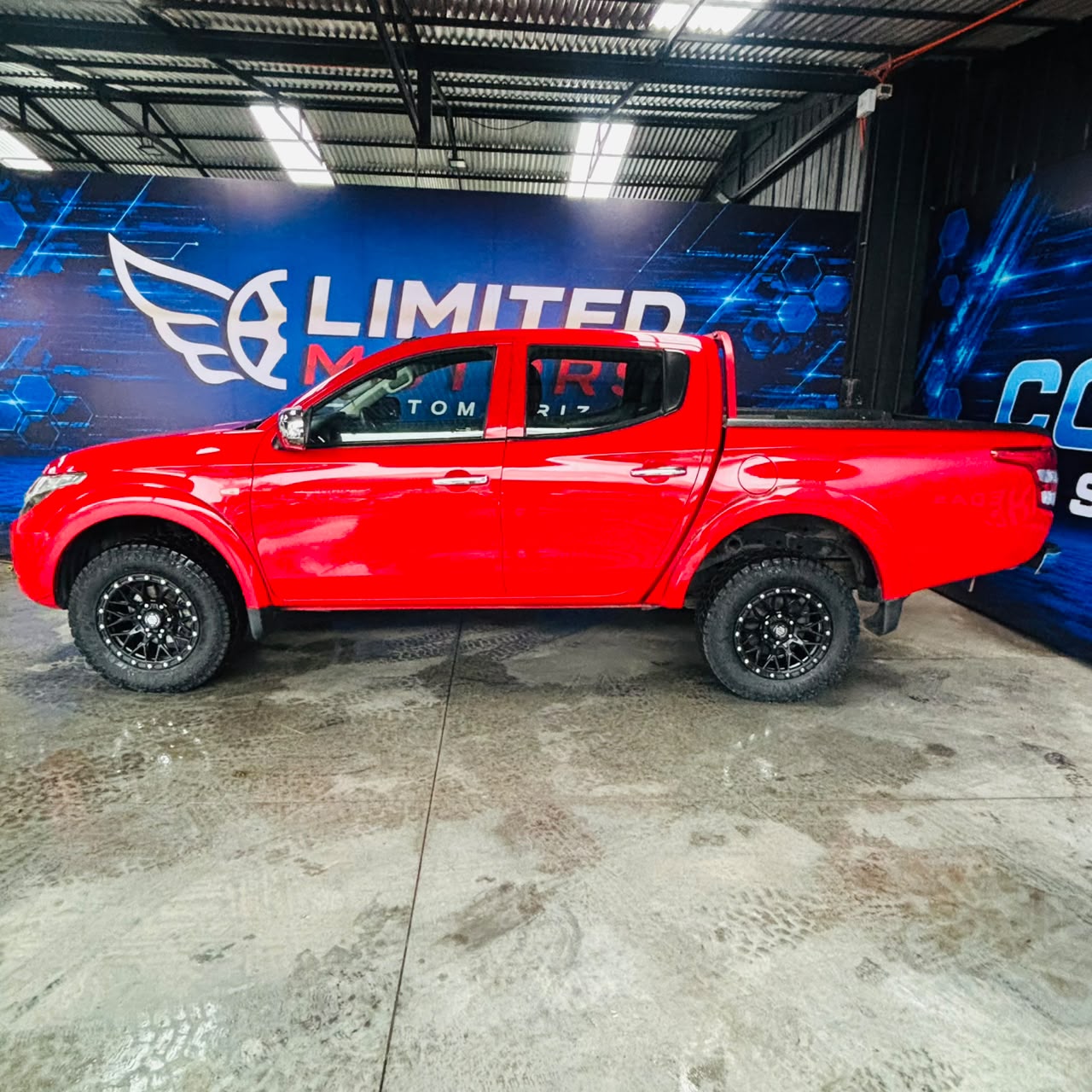 Mitsubishi L200 Katana Crt — foto 15 de 40