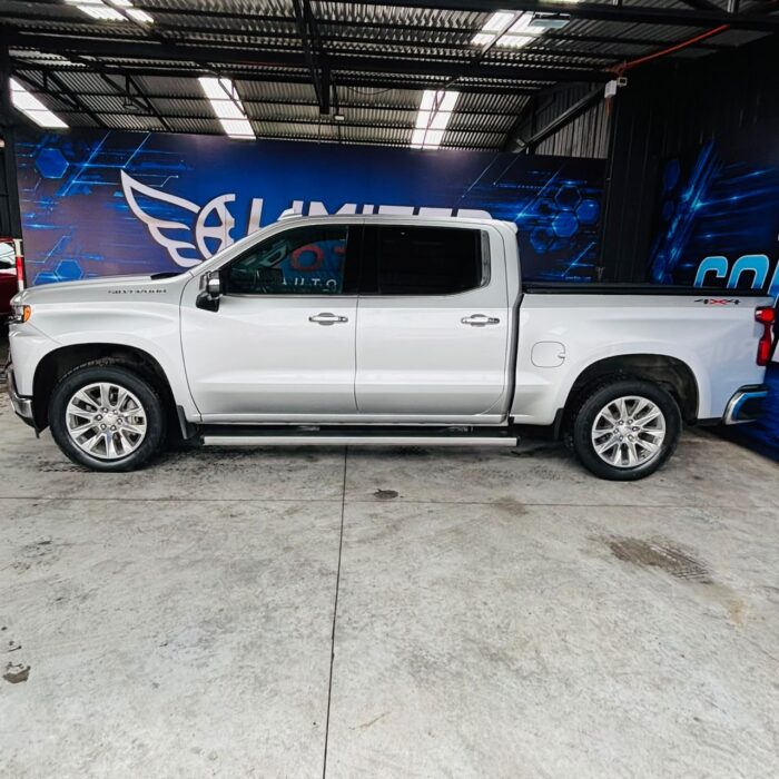 Chevrolet Silverado Cc Dcab 4X4 5.3 Aut — foto 16 de 40