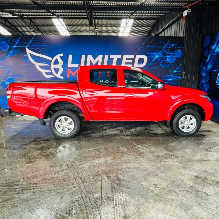 Mitsubishi L200 Katana Crt — foto 16 de 40