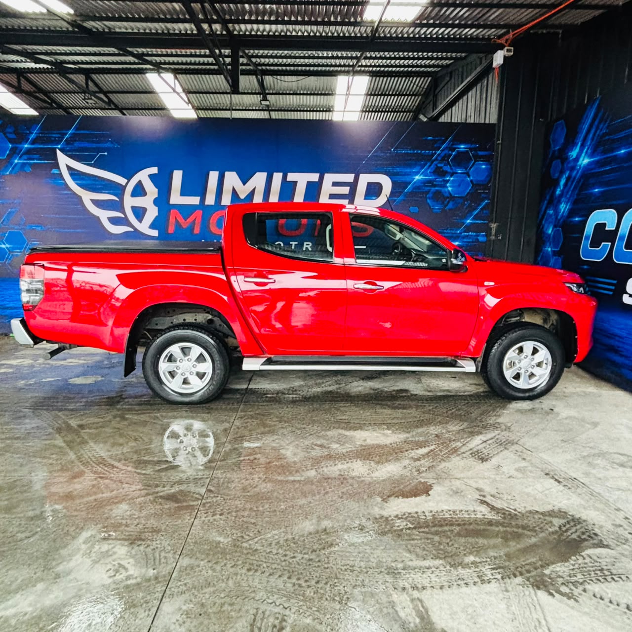 Mitsubishi L200 Crt2.2 Mt 4X4 Dsl — foto 17 de 40