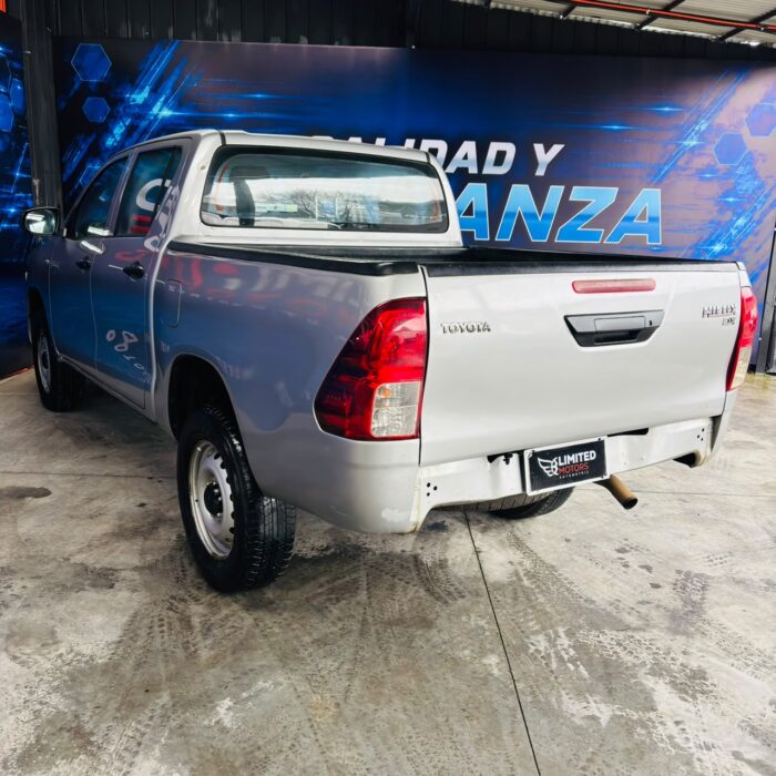 Toyota Hilux Dcab 4X4 4P — foto 18 de 40