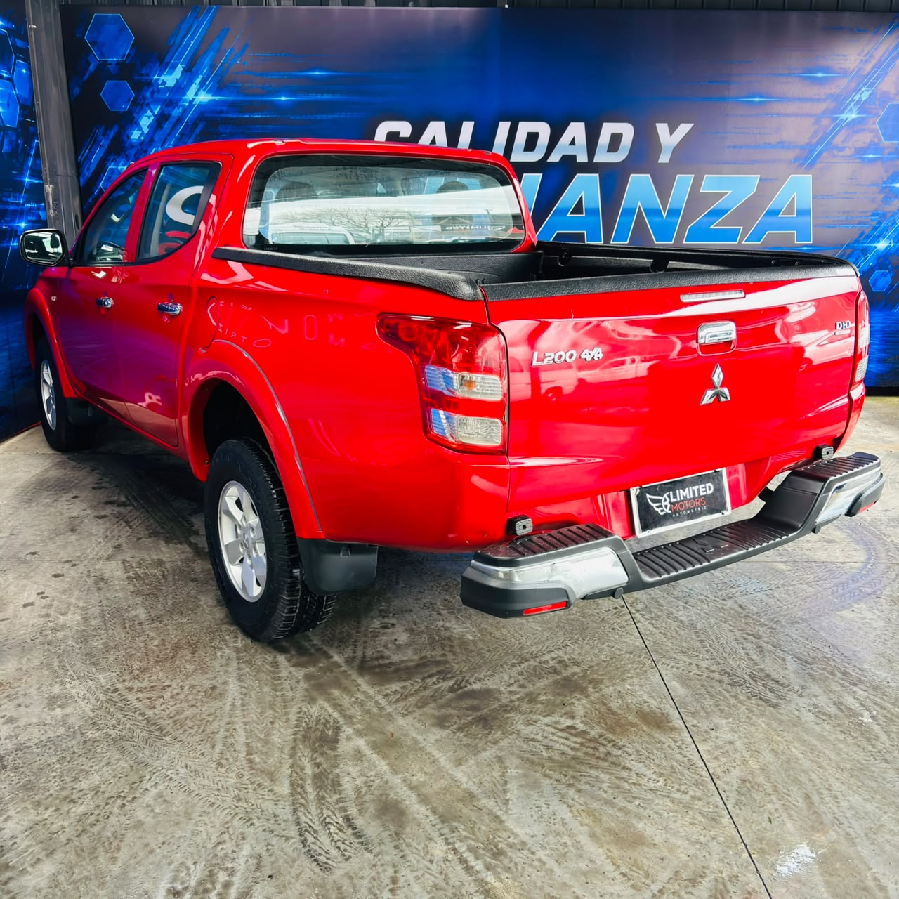 Mitsubishi L200 Katana Crt — foto 19 de 40