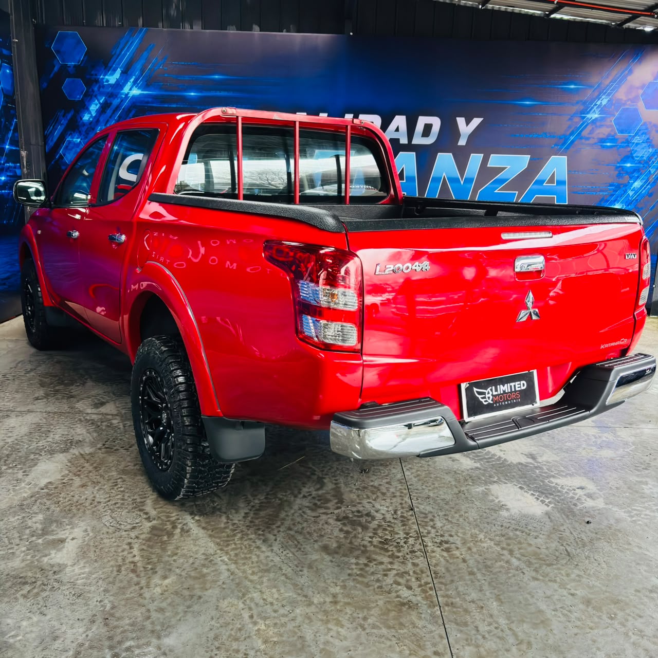 Mitsubishi L200 Katana Crt — foto 19 de 40