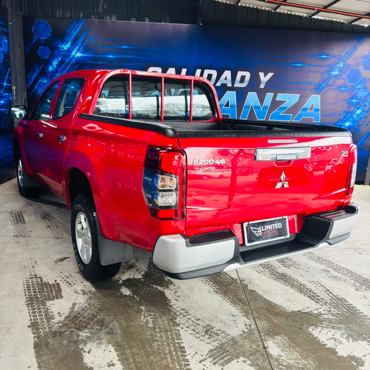 Mitsubishi Katana L-200 2.4 Mt 4X4 Dsl D — foto 19 de 40