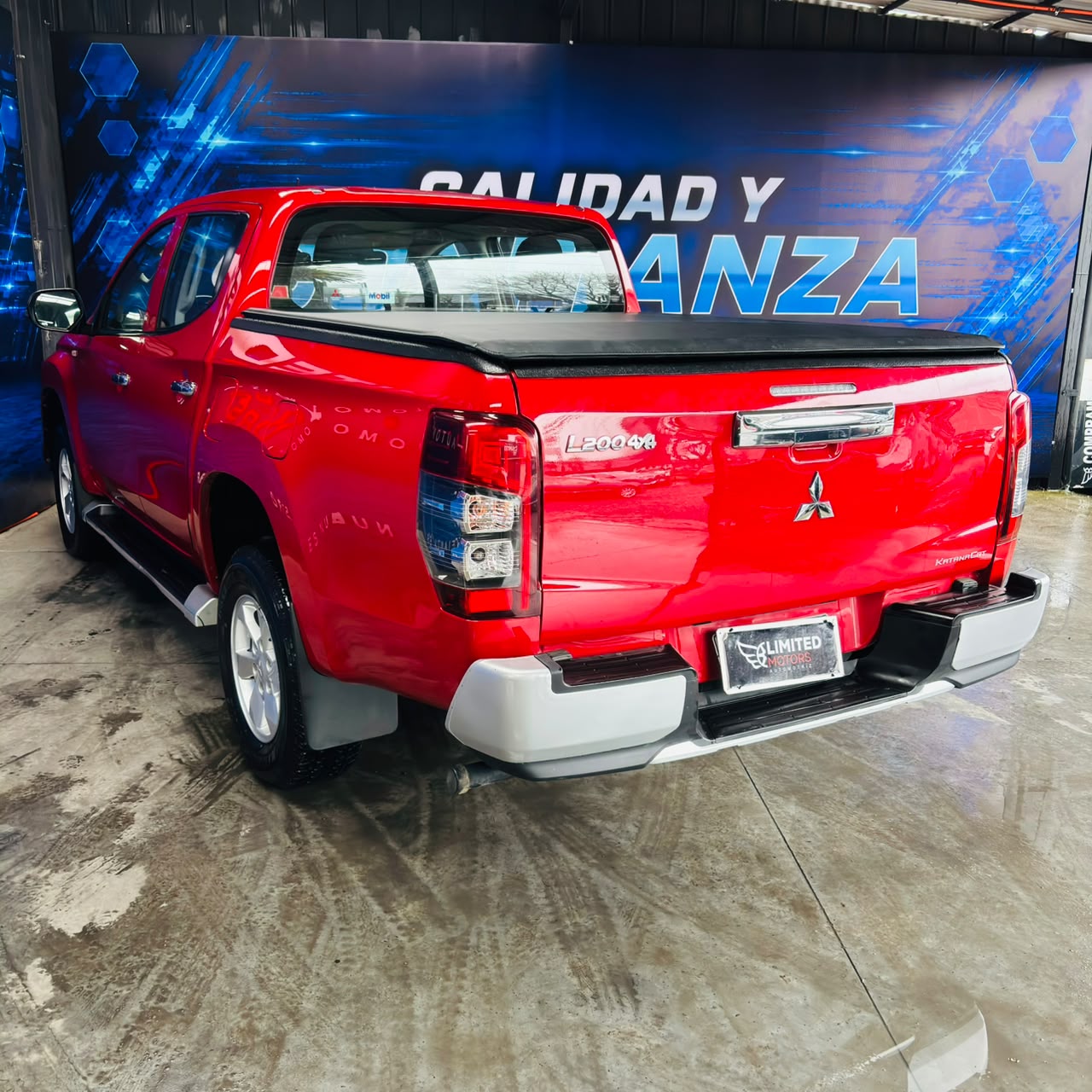 Mitsubishi L200 Crt2.2 Mt 4X4 Dsl — foto 19 de 40