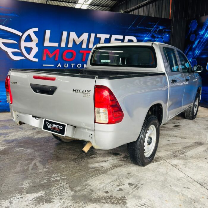 Toyota Hilux Dcab 4X4 4P — foto 20 de 40