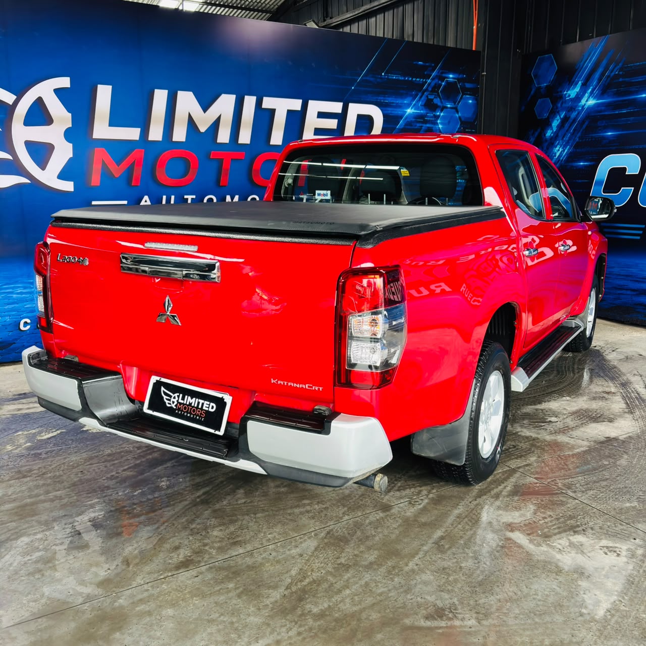 Mitsubishi L200 Crt2.2 Mt 4X4 Dsl — foto 21 de 40