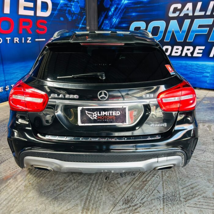 Mercedes-Benz Gla220 — foto 21 de 39