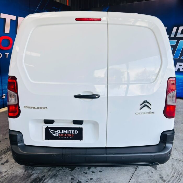 Citroën Berlingo K9 — foto 22 de 40