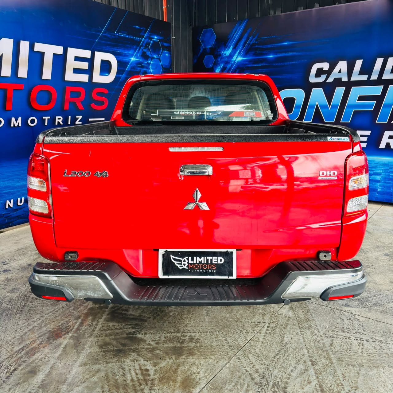 Mitsubishi L200 Katana Crt — foto 23 de 40