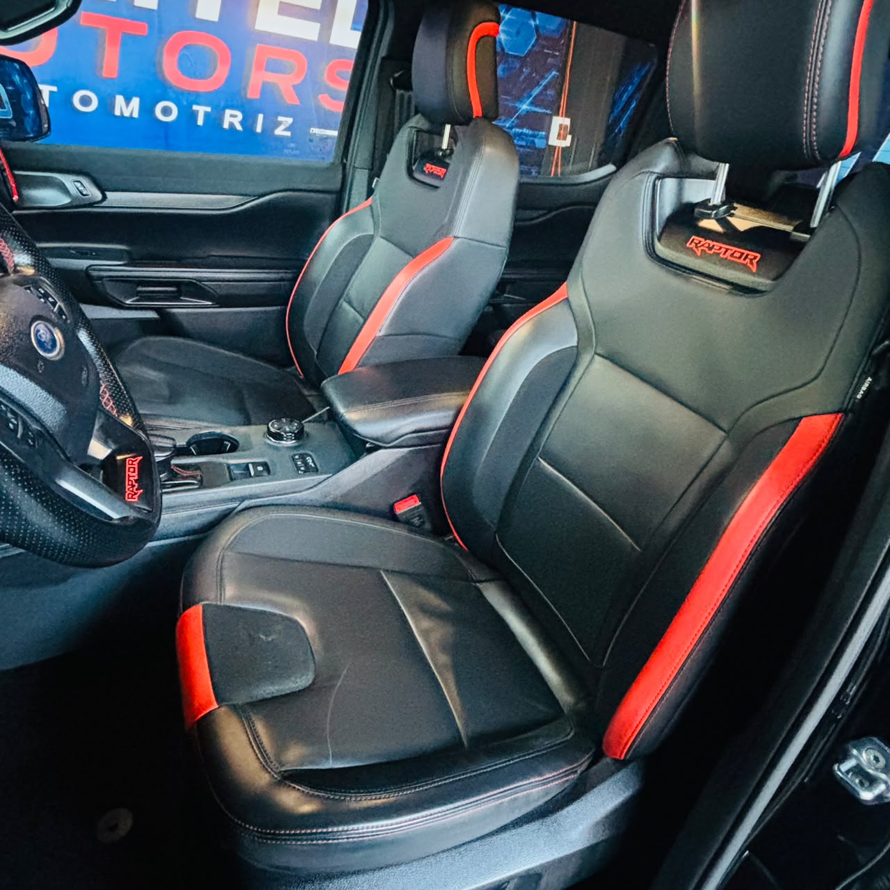 Ford Ranger Raptor 4X4 3.0 Aut — foto 25 de 40