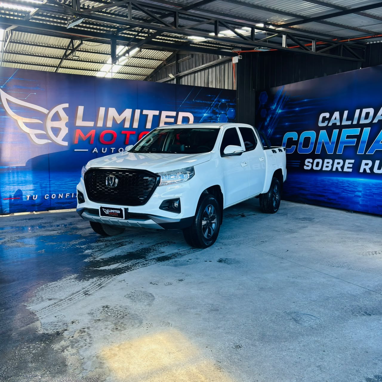 Toyota Hilux D Cab — foto 2 de 39