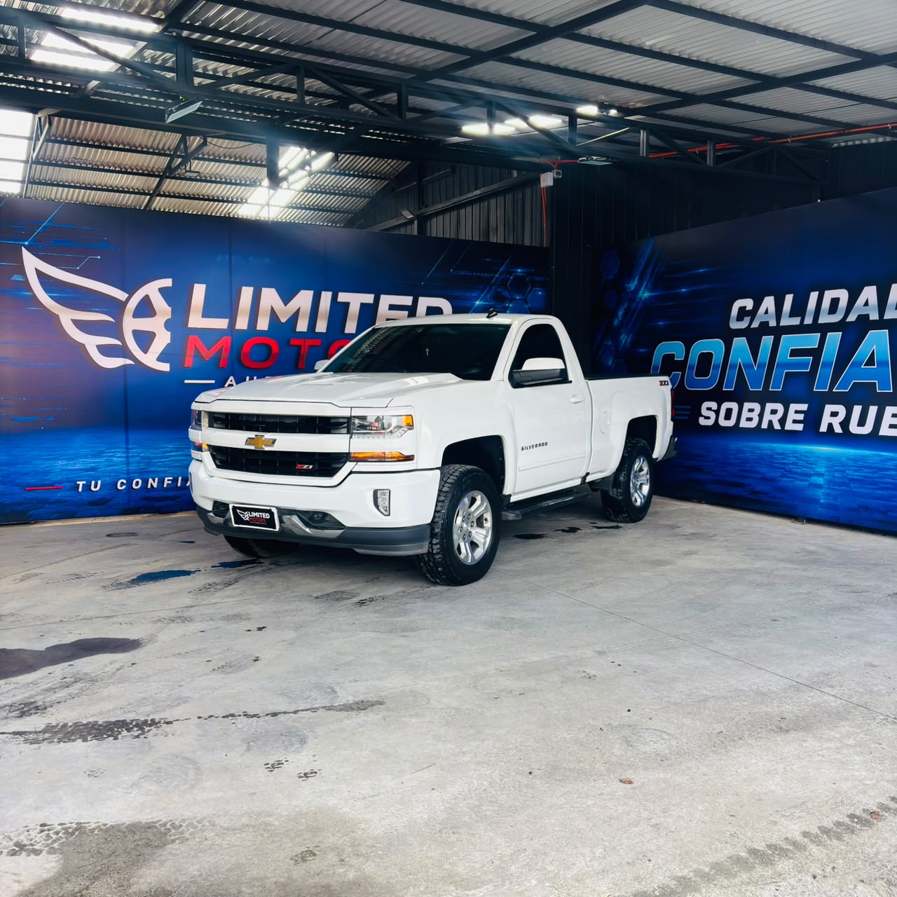 Toyota Hilux D Cab — foto 4 de 39