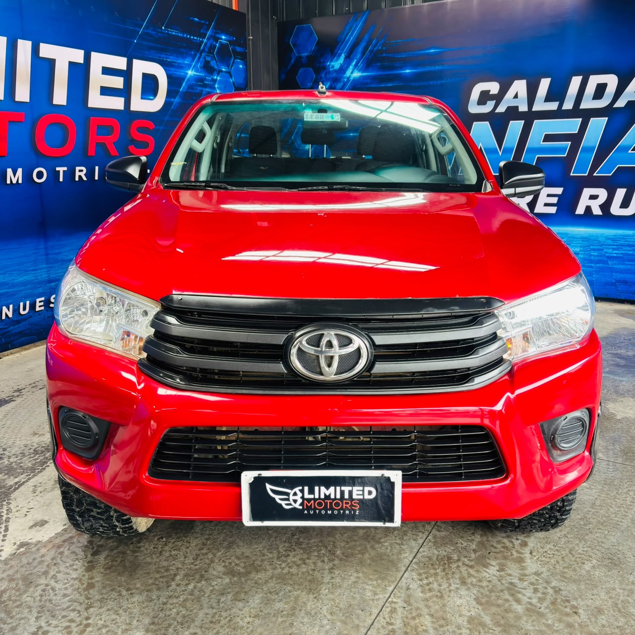 Toyota Hilux D Cab — foto 8 de 39