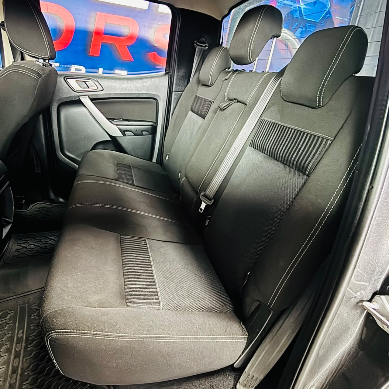 Ford Ranger Dcab Xlt — foto 27 de 40