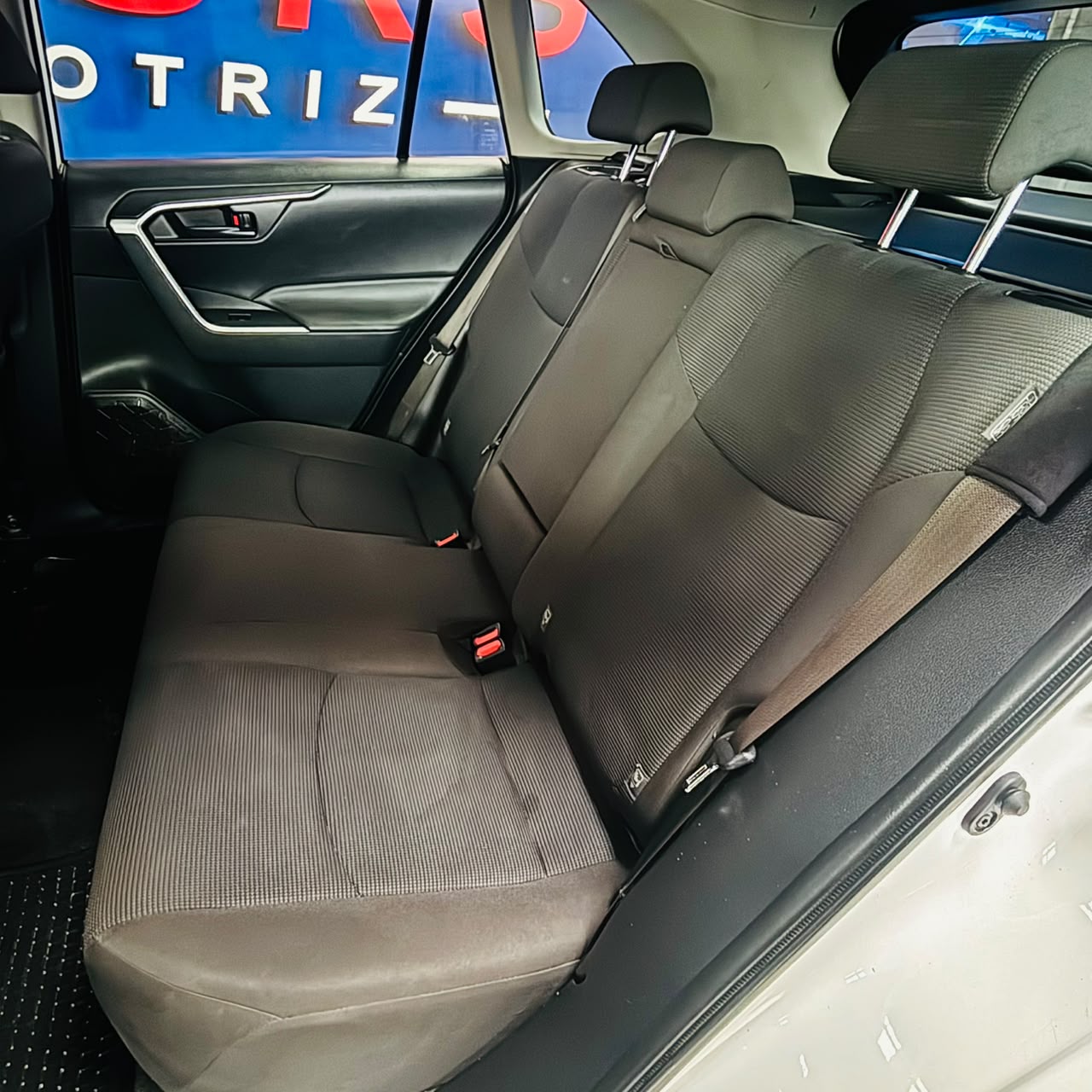 Toyota New Rav4 — foto 26 de 39