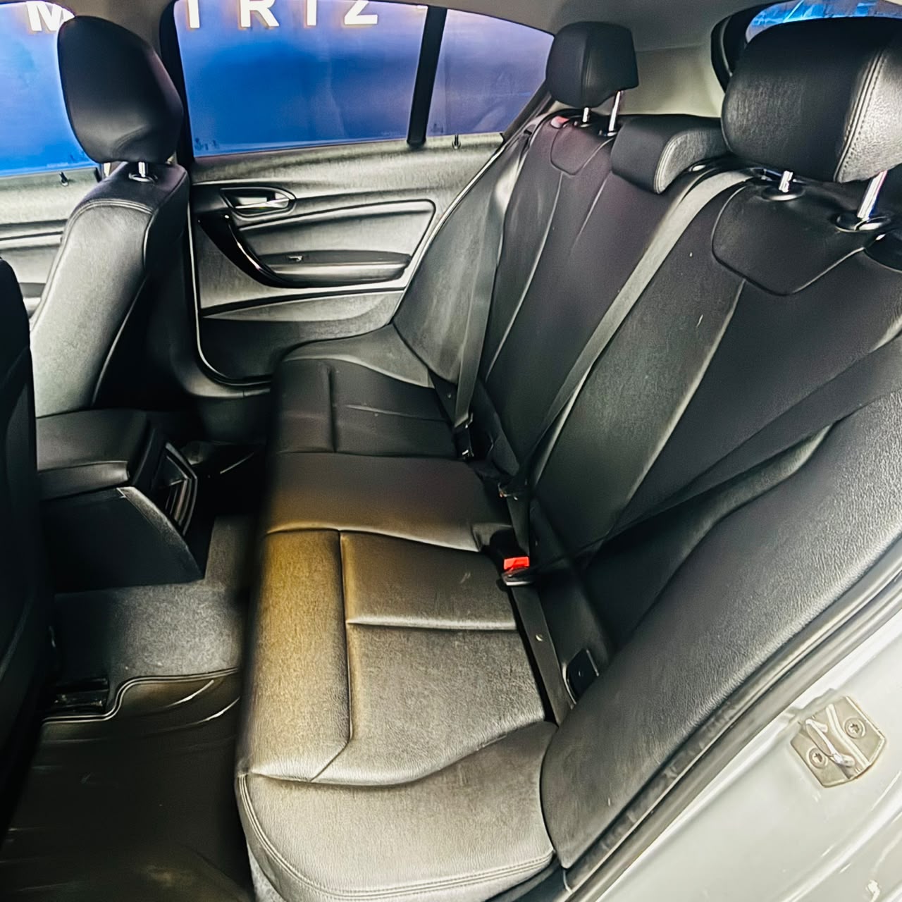 BMW 120I Lci1.6 Aut — foto 27 de 40