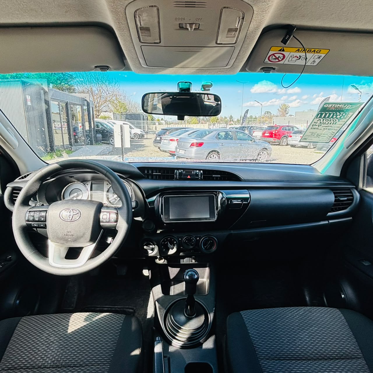 Toyota Hilux D Cab — foto 28 de 39