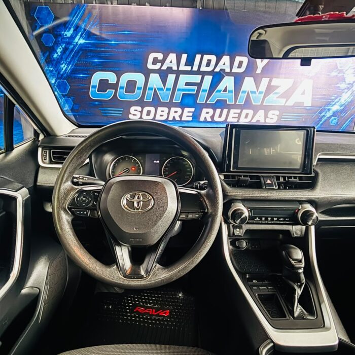 Toyota New Rav4 — foto 29 de 39