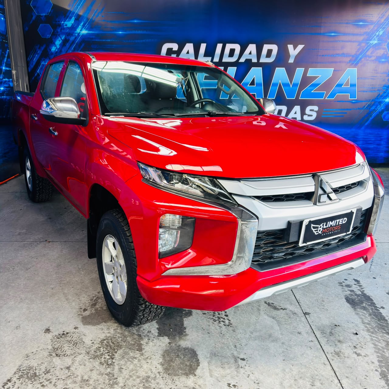 Mitsubishi L200 Katana Crt — foto 12 de 39