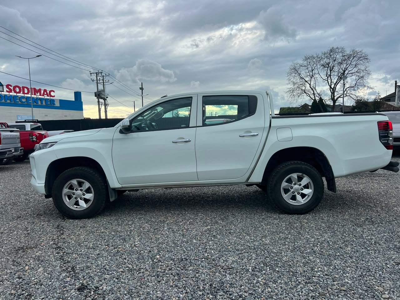 Mitsubishi L200 Katana Crt — foto 14 de 37