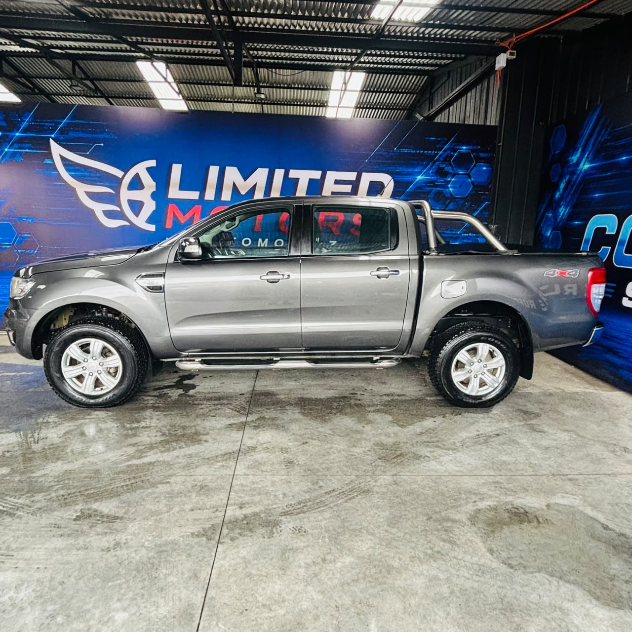 Ford Ranger Dcab Xlt — foto 15 de 40