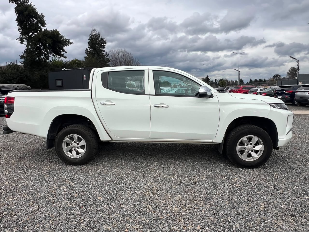 Mitsubishi L200 Katana Crt — foto 16 de 37