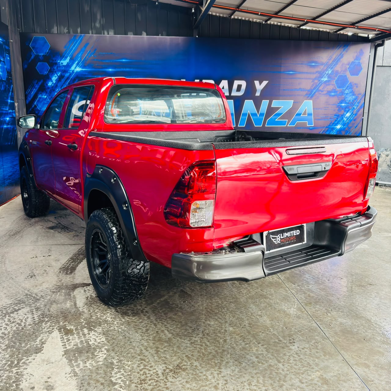 Toyota Hilux D Cab — foto 18 de 39