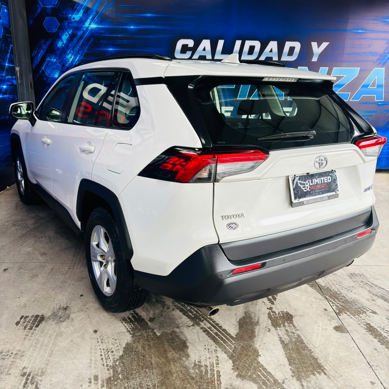 Toyota New Rav4 — foto 18 de 39