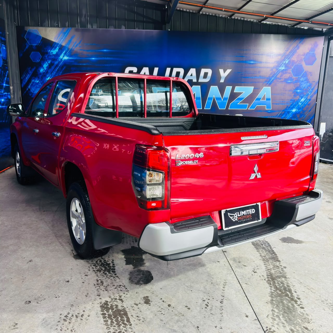 Mitsubishi L200 Katana Crt — foto 18 de 39