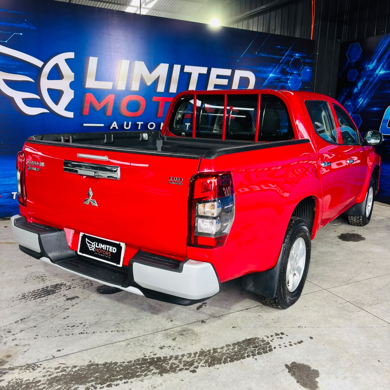 Mitsubishi L200 Katana Crt — foto 20 de 39