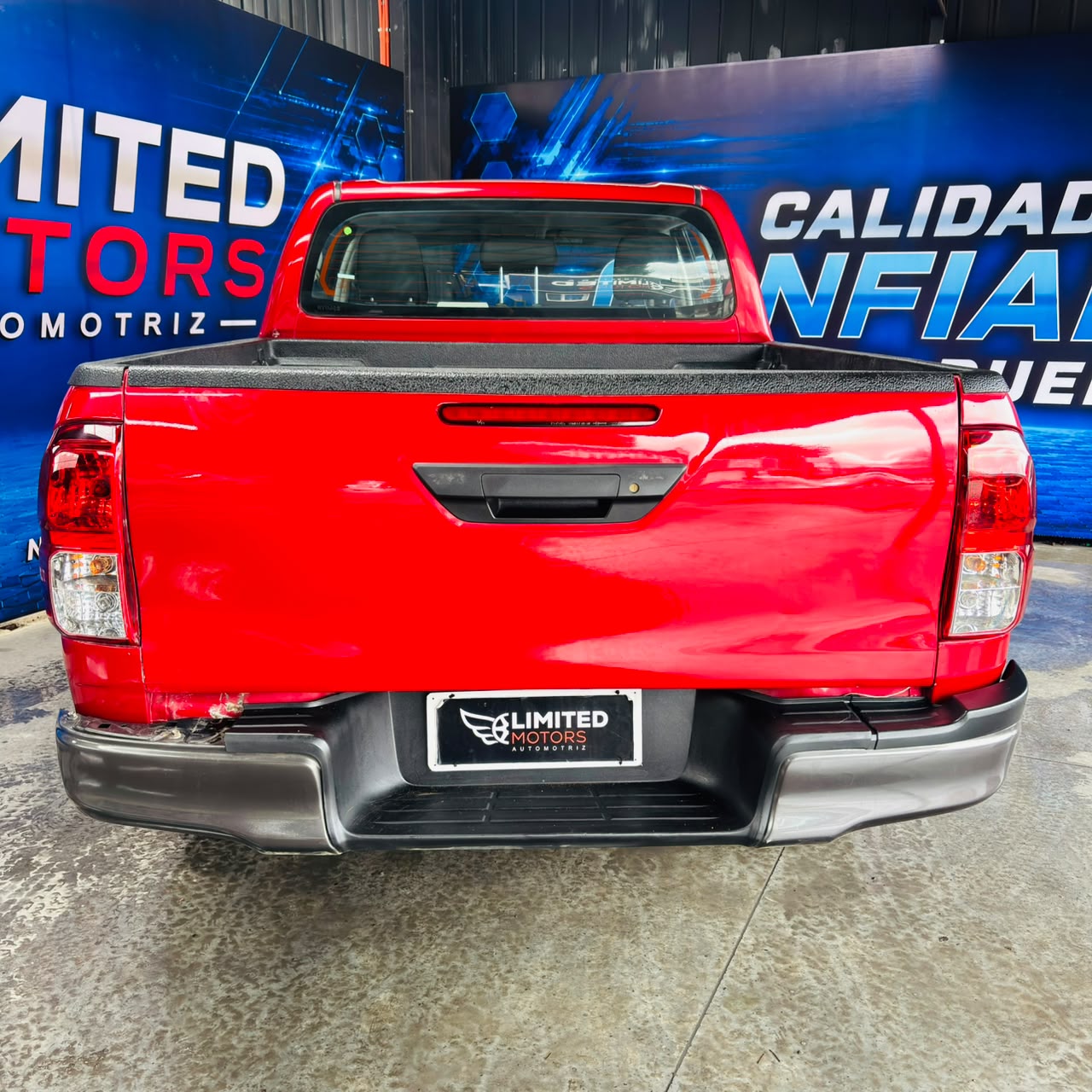 Toyota Hilux D Cab — foto 22 de 39
