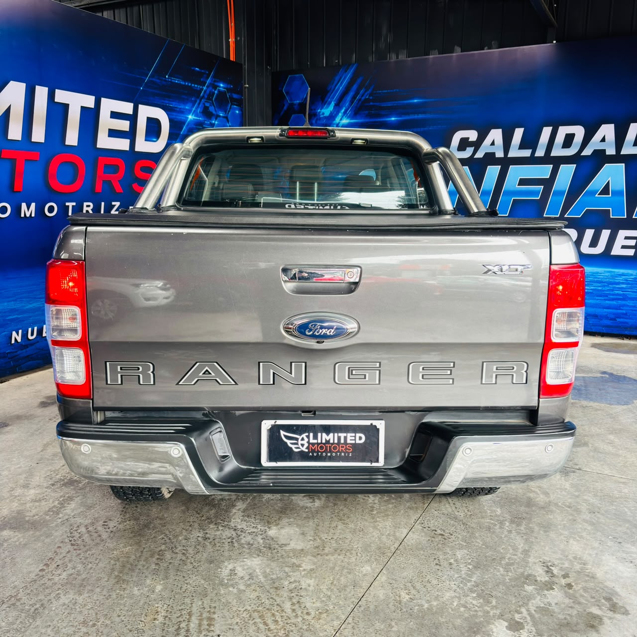 Ford Ranger Dcab Xlt — foto 23 de 40