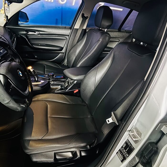 BMW 120I Lci1.6 Aut — foto 24 de 40