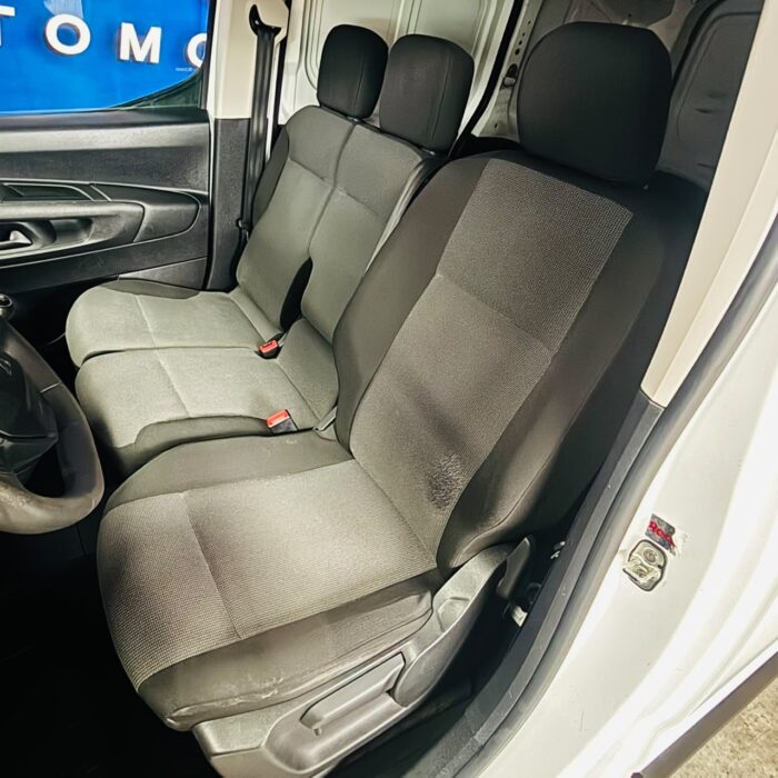Peugeot Partner Hdi92 L1 — foto 24 de 40