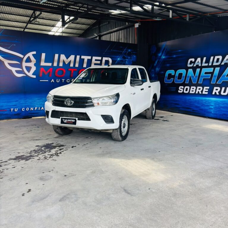 TOYOTA HILUX DCAB 4X4 4P 2.4 • 2021 - vehículo usado Limited Motors Temuco