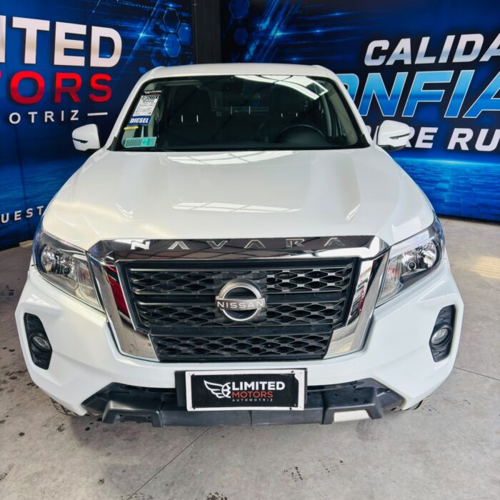 Nissan Navara Dc — foto 7 de 39